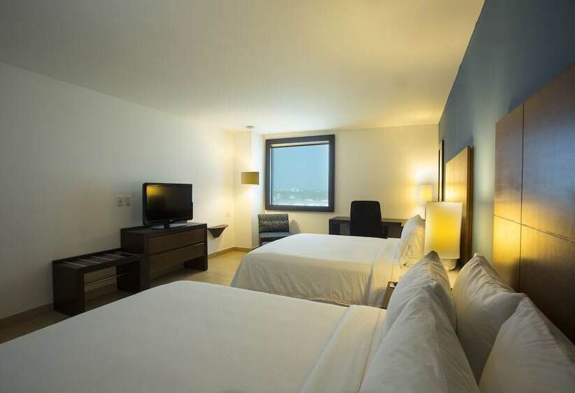 חדר סטנדרט שתי מיטות זוגיות, Holiday Inn Express Mérida, An Ihg