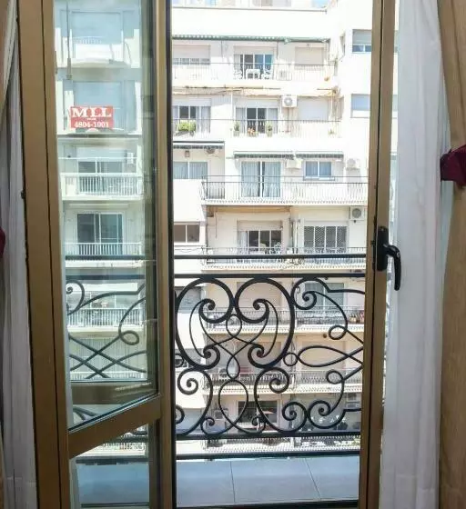 اتاق اجرایی, Intersur Recoleta