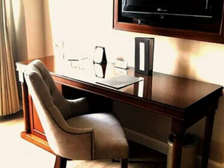 اتاق اجرایی, Intersur Recoleta