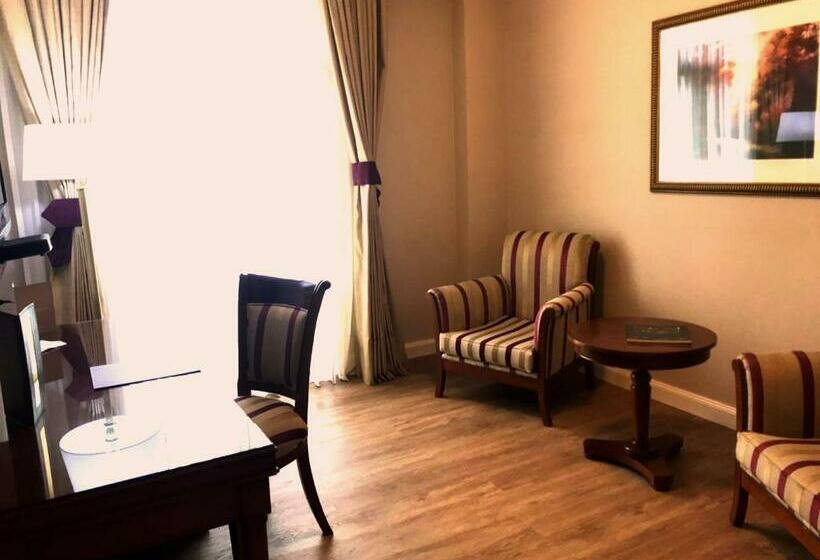 سوییت, Intersur Recoleta