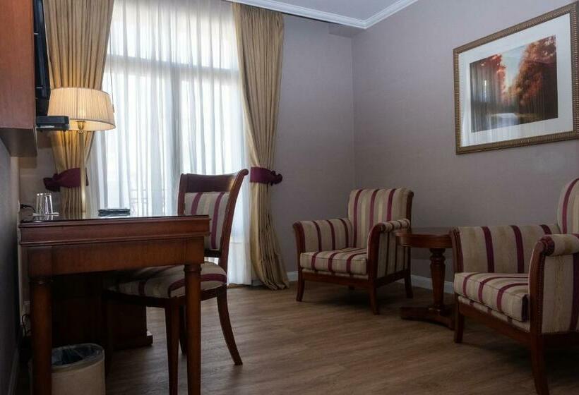 سوییت, Intersur Recoleta