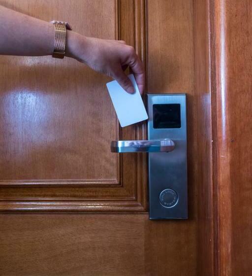 سوییت جونیور, Intersur Recoleta