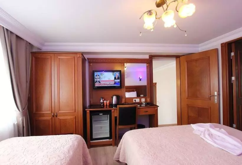 ファミリールーム, New House