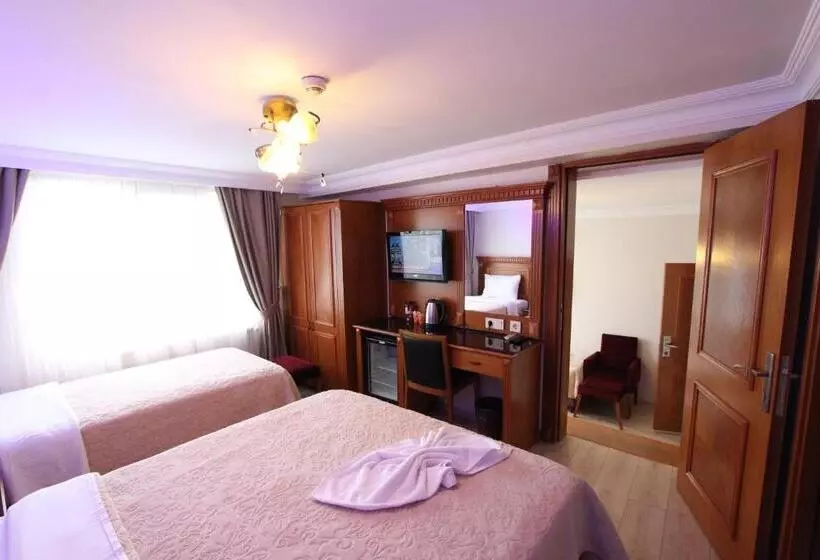 ファミリールーム, New House