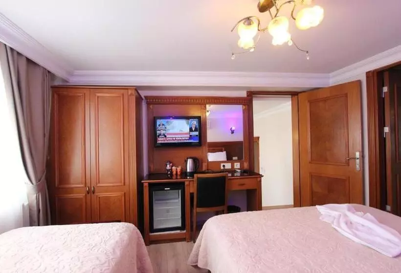 ファミリールーム, New House