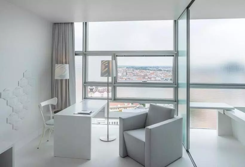 Standard Room with Views, So/ Vienna