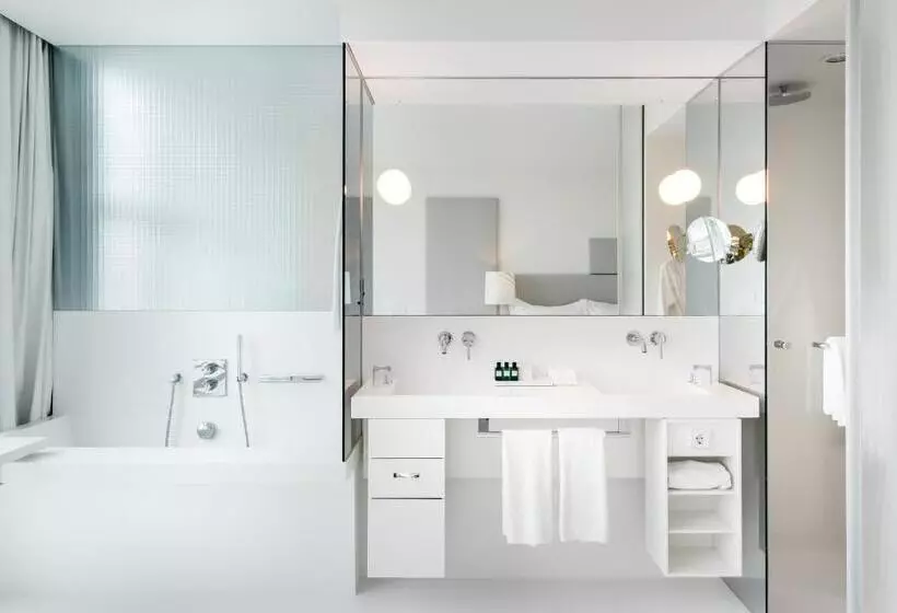 Standard Room with Views, So/ Vienna