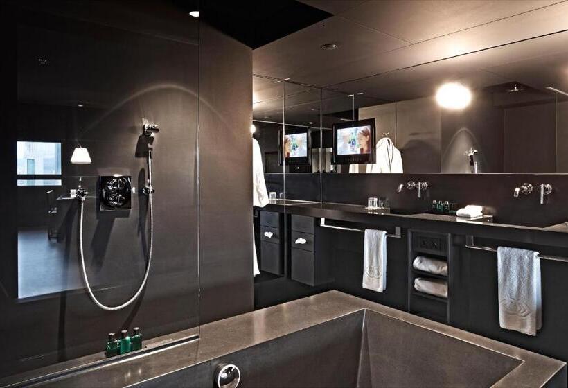 سوئیت با چشمانداز, So/ Vienna