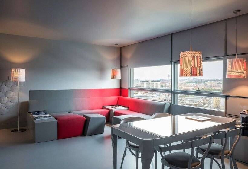 سوئیت با چشمانداز, So/ Vienna