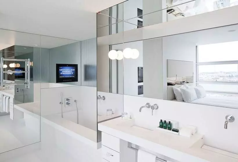 Standard Room 2 Double Beds, So/ Vienna