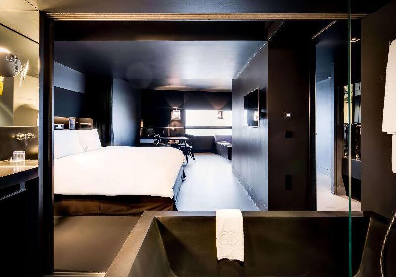 سوئیت با چشمانداز, So/ Vienna