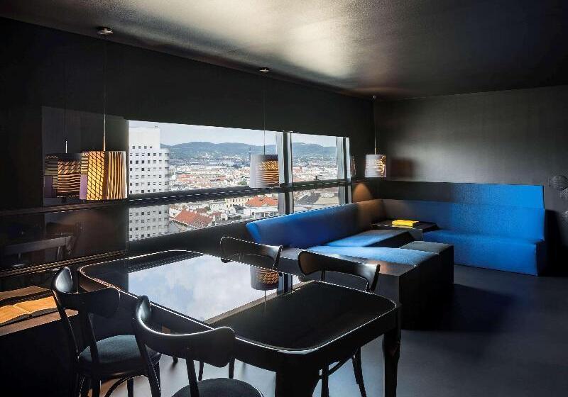 سوئیت با چشمانداز, So/ Vienna