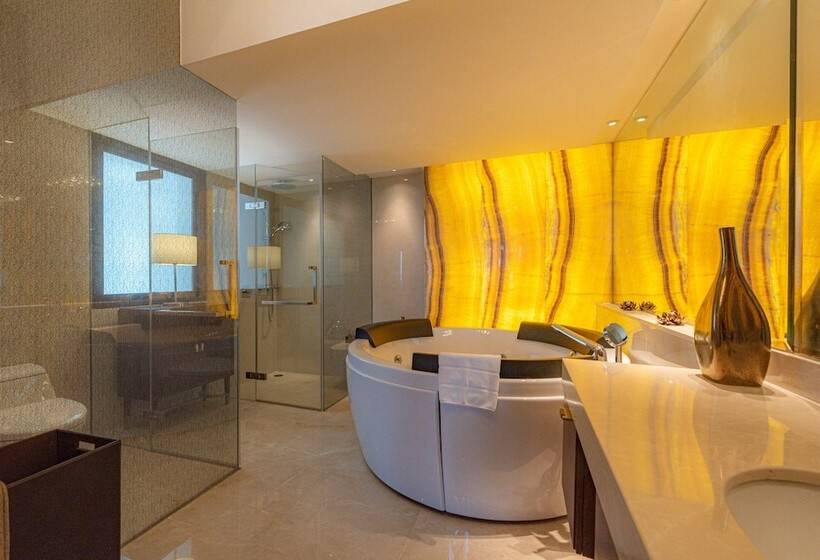 듀플렉스 스위트, Summit Windmill Golf Suite Hotel At Suvarnabhumi