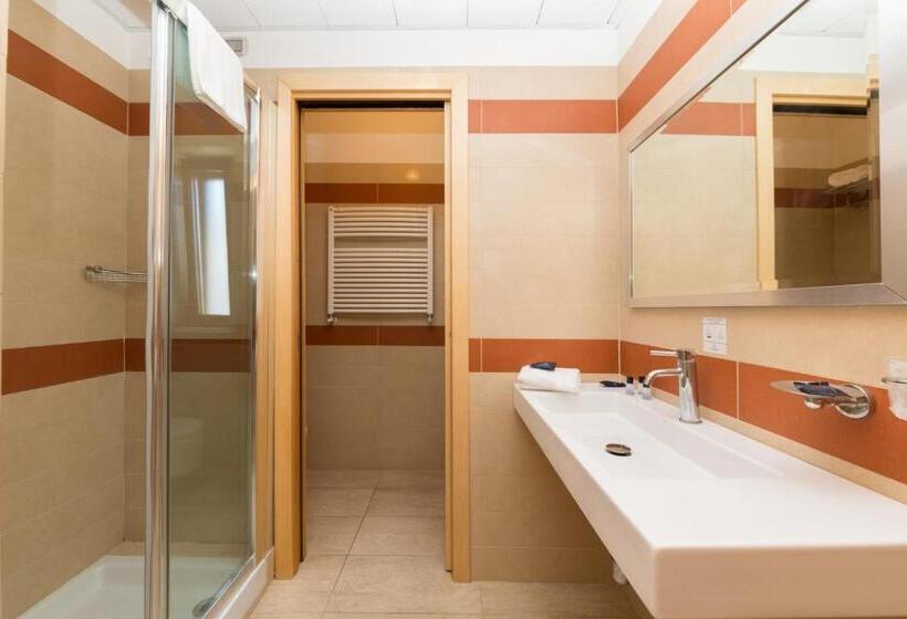 غرفة عائلية, Valtur Baia Del Gusmay Beach Resort