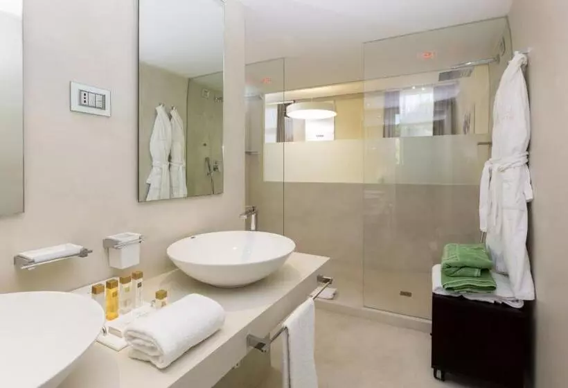 اتاق سوپریور خانوادگی, Valtur Baia Del Gusmay Beach Resort