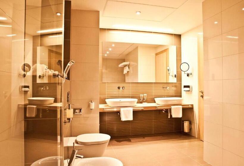 , Roset Hotel & Residence