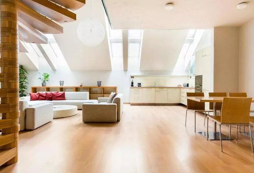, Roset Hotel & Residence
