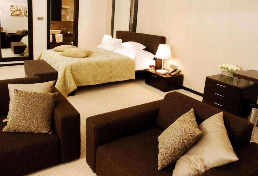 سوییت اجرایی, Roset Hotel & Residence