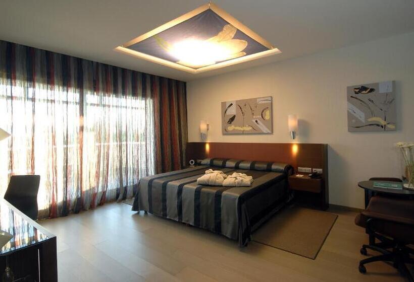 جناح جونيور, Sercotel El Encin Golf