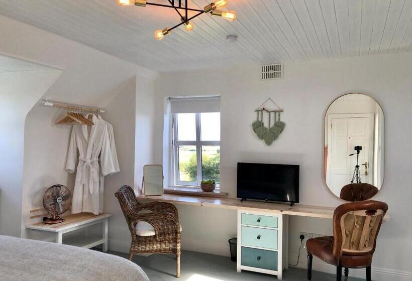 스탠다드 룸 킹사이즈 침대, Thistledown Lodge