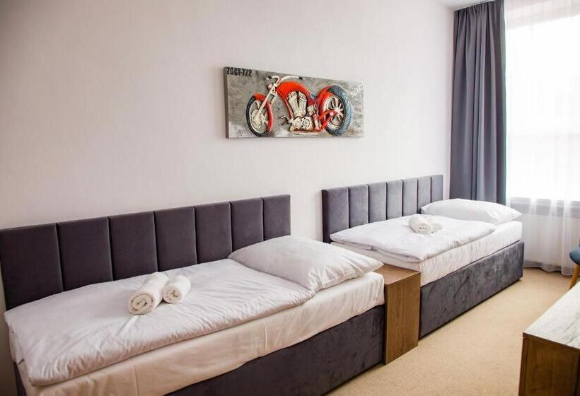 家庭套房, Family Resort Lučivná