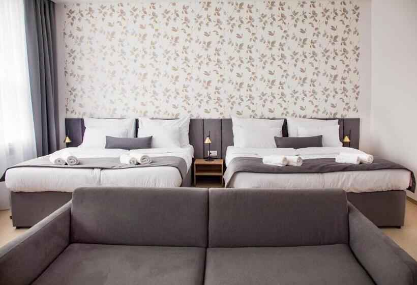 家庭间, Family Resort Lučivná