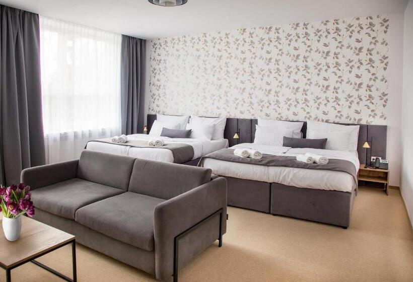 Семейный Номер, Family Resort Lučivná