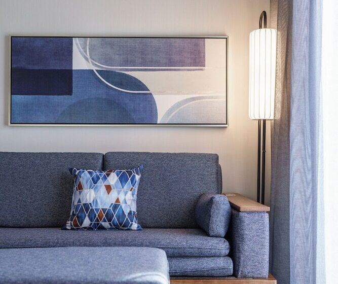 جناح, Courtyard By Marriott Indianapolis Fishers