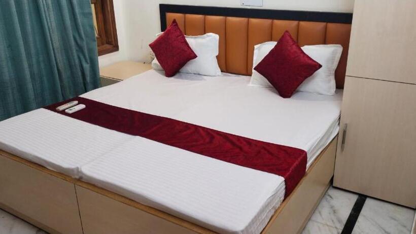 스탠다드 룸 킹사이즈 침대, Empire&banquet