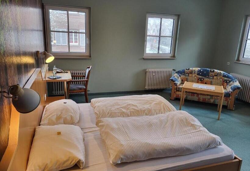 디럭스 룸, Gasthof Goldener Hirsch