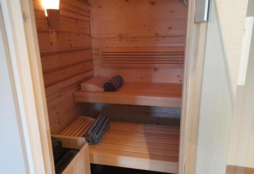 스위트, Gasthof Goldener Hirsch