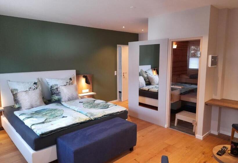 스위트, Gasthof Goldener Hirsch