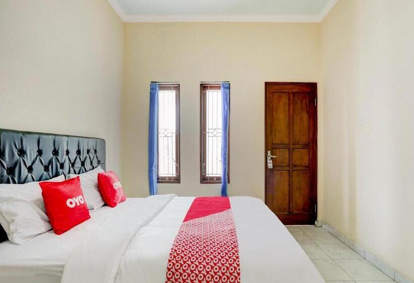 חדר סטנדרט עם מיטת קינג, Oyo 90690 Pondok Dukuh
