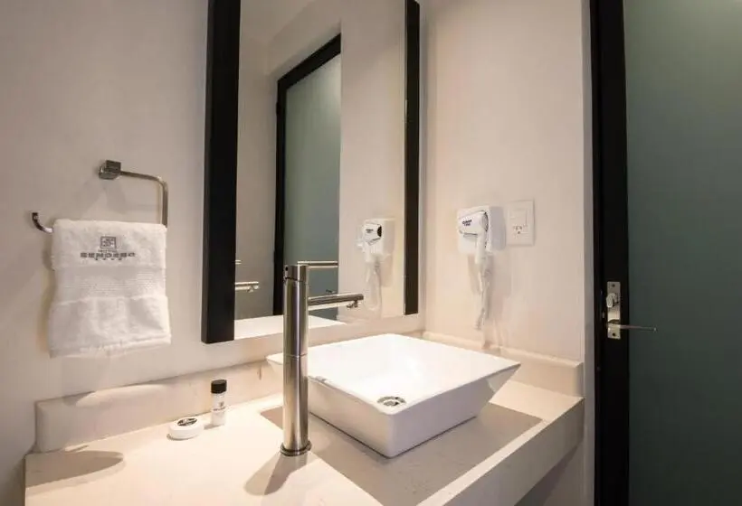 Standardzimmer, Sendero