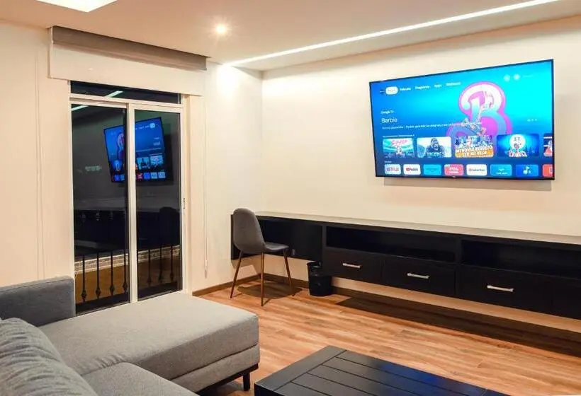 Suite, Sendero