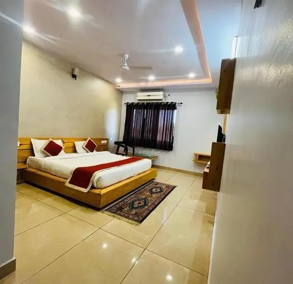デラックスルーム, Aravalli Hill Resort
