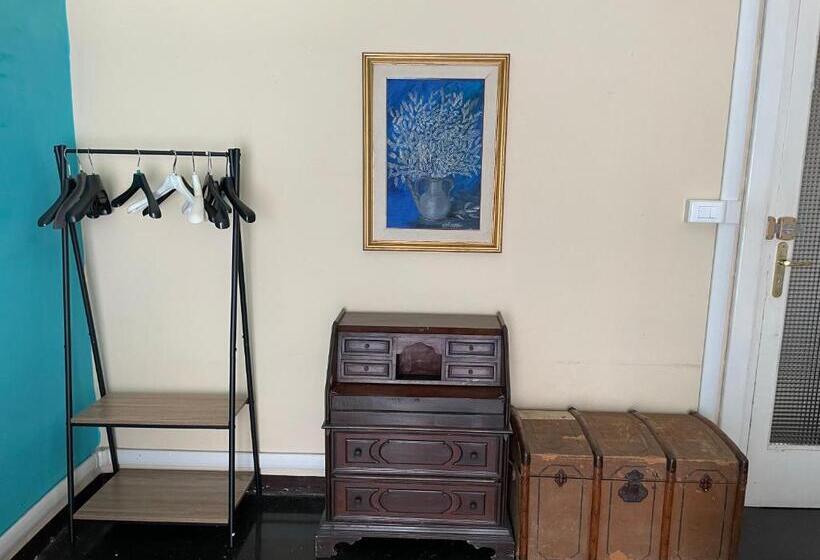 اتاق استاندارد با سرویس بهداشتی مشترک, Gastaldis   Old Style