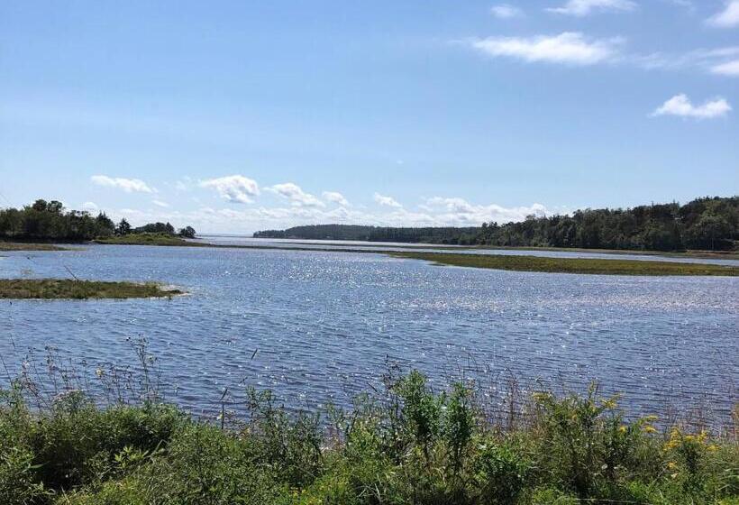 غرفة قياسية مزوَّدة بشُرفة, Pleasant Street Inn