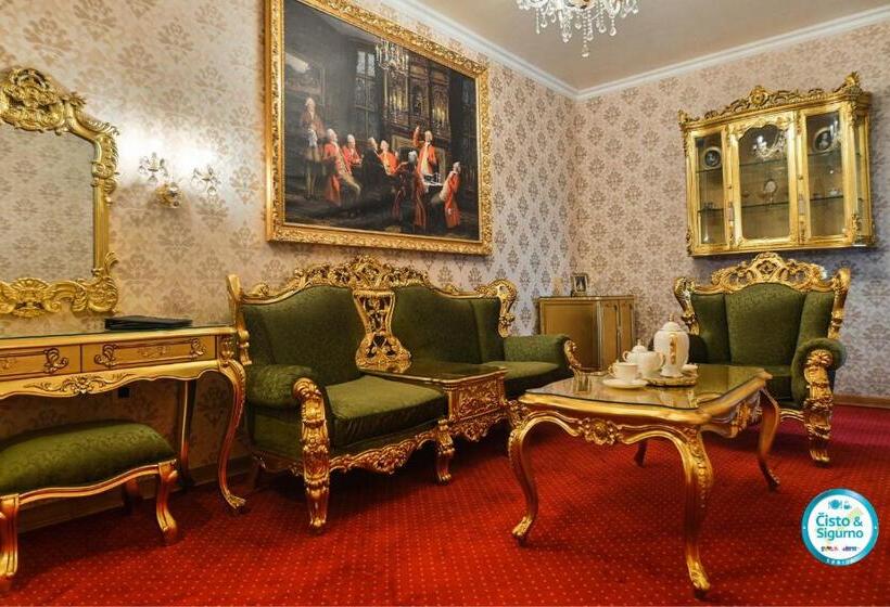 سوییت لوکس, Prezident Palace Belgrade   Adults Only