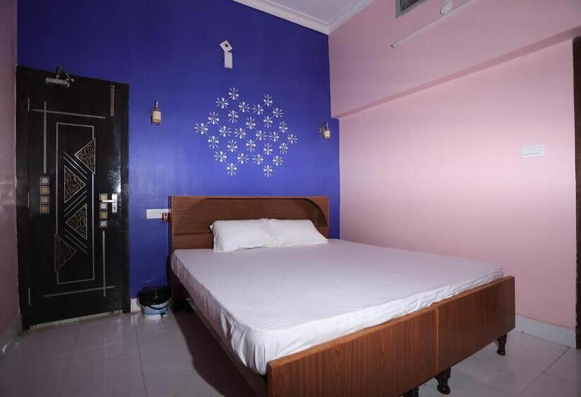 غرفة قياسية سرير كينج, Virasat Retreat