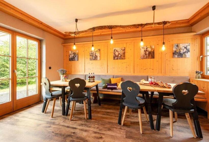 バルコニー付きスタンダードルーム, Desiree`s Dahuim