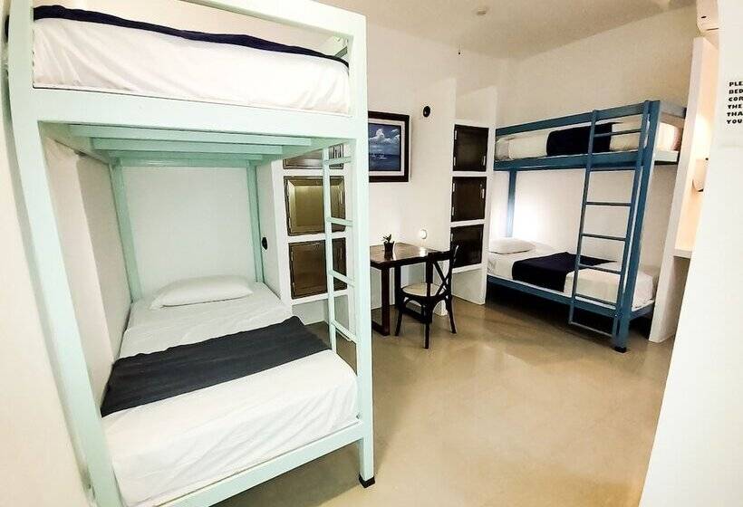 スタンダード４人部屋, Hostal Lezzoto 2.5 Beach   Hostel