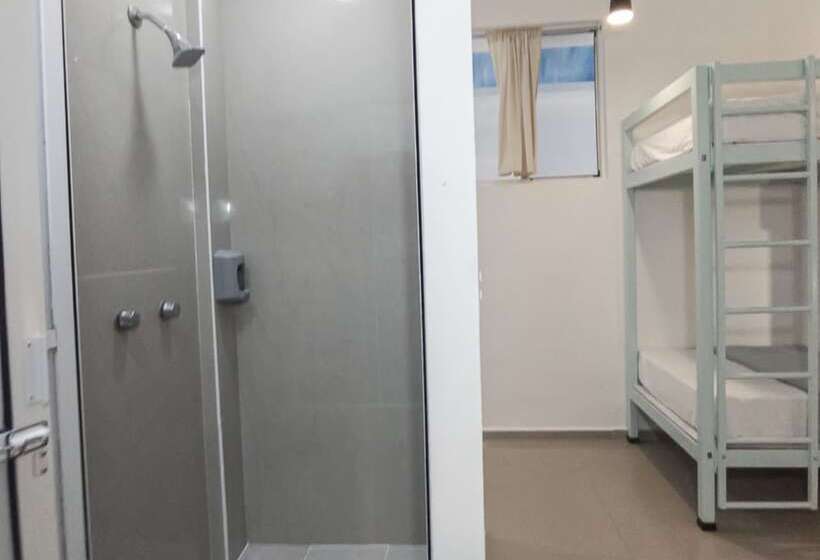 スタンダード４人部屋, Hostal Lezzoto 2.5 Beach   Hostel