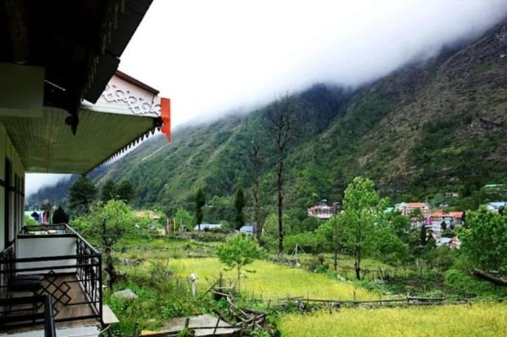 اتاق لوکس با بالکن, Keerong Cottages Lachung
