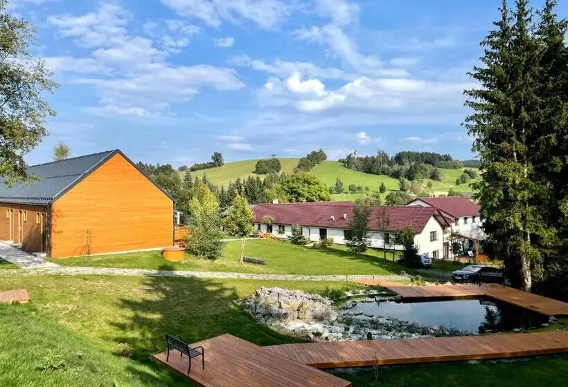 スイート, Wellness Penzion Marta
