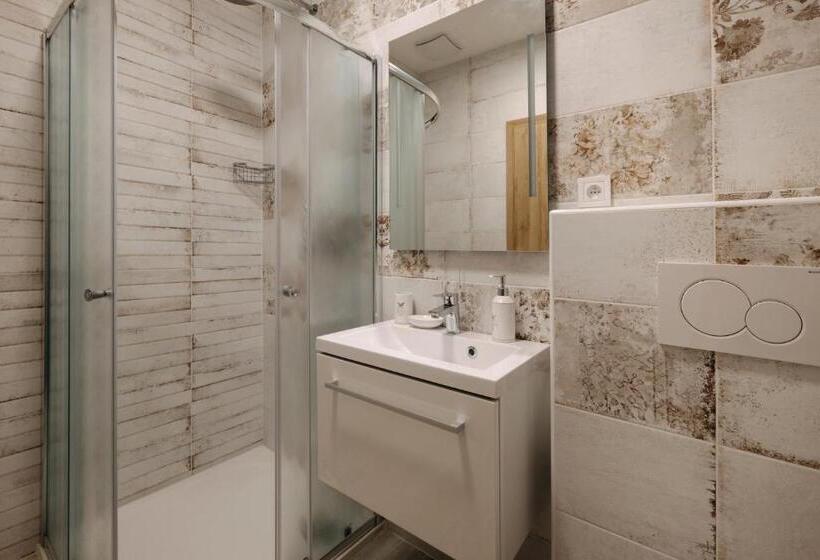 Люкс, Wellness Penzion Marta