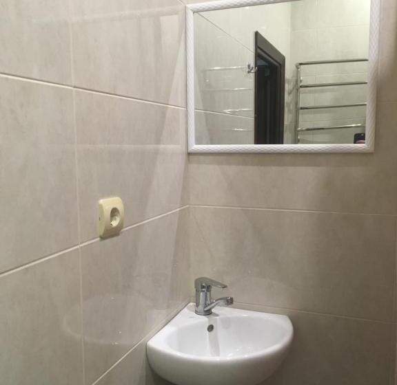 标准三人间, Mini Hotel Neptun