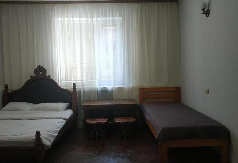 标准三人间, Mini Hotel Neptun