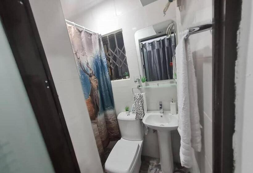 آپارتمان 1 خوابه همکف, Nesta Barron  Home Away From Home