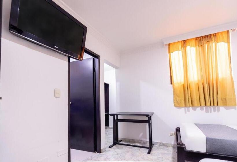 חדר סטנדרט לשלושה, Ayenda Union